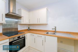 Kitchen- click for photo gallery